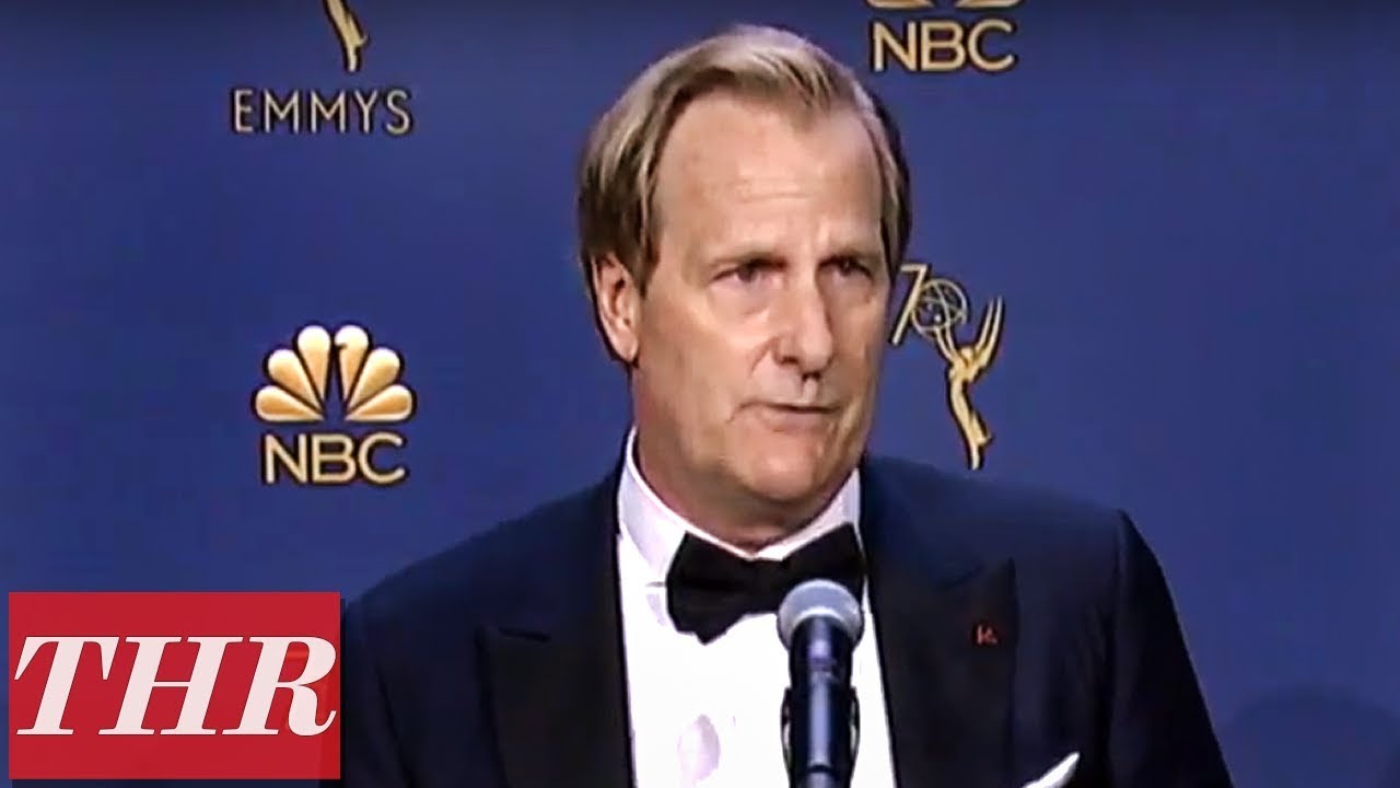 Jeff Daniels: 2018 Emmy Awards Winner Backstage Interview | THR