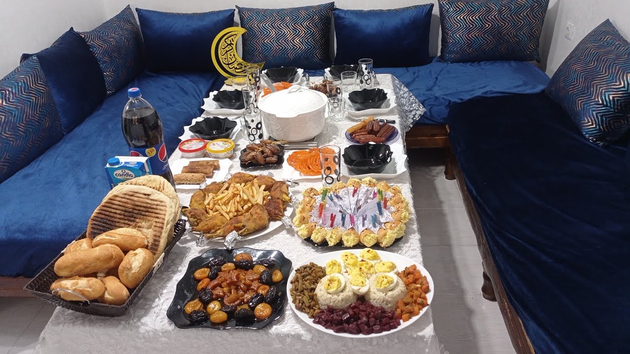 طاولة 2 يوم من رمضان 🌙 ارواحوا تشوفوا واش طيبت 😊 حريرة، دجاج،طاجين حلو،كورني،سلاطة