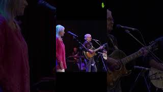 Eliza Gilkyson - Peace In Our Hearts (live on eTown)