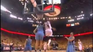 Baron Davis POSTERIZES Kirilenko!