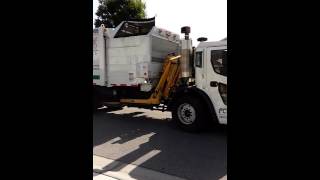 Side Loader Garbage Truck (FCC Environmental Services) Part 3