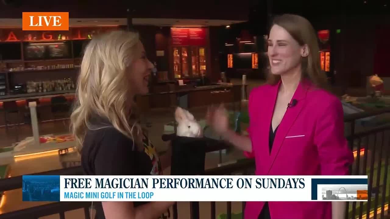 Free magician performance on Sundays!