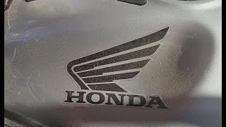 :   HONDA NT650V