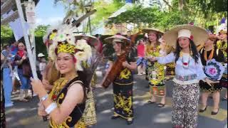 Traveller Grunge Girl | Dayak Tribe Customary Parade of Borneo (1)