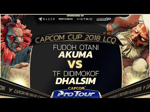 Vidéo: Capcom A Mis Des Publicités Dans Le Jeu Street Fighter 5 Sur Le Collier De Crânes Humains Rétrécis De Dhalsim