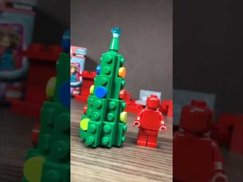 Видео: Как собрать НОВОГОДНЮЮ ёлку из LEGO?