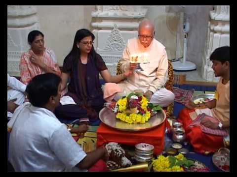 hanif khokhar's video: ADVANI IN SOMNATH TEMPLE
