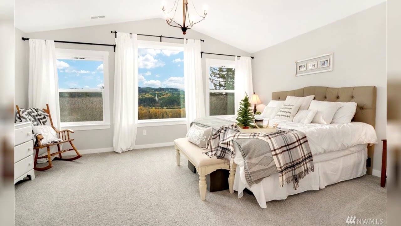 Monroe Home For Sale - 115 E Rivmont Dr, Monroe, WA 98272