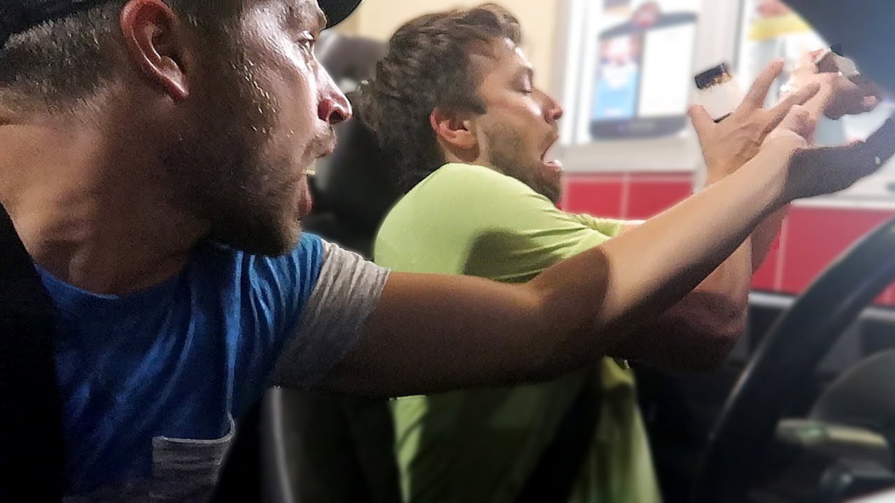 vlogs in spanish DID SHE THROW THAT AT US!?