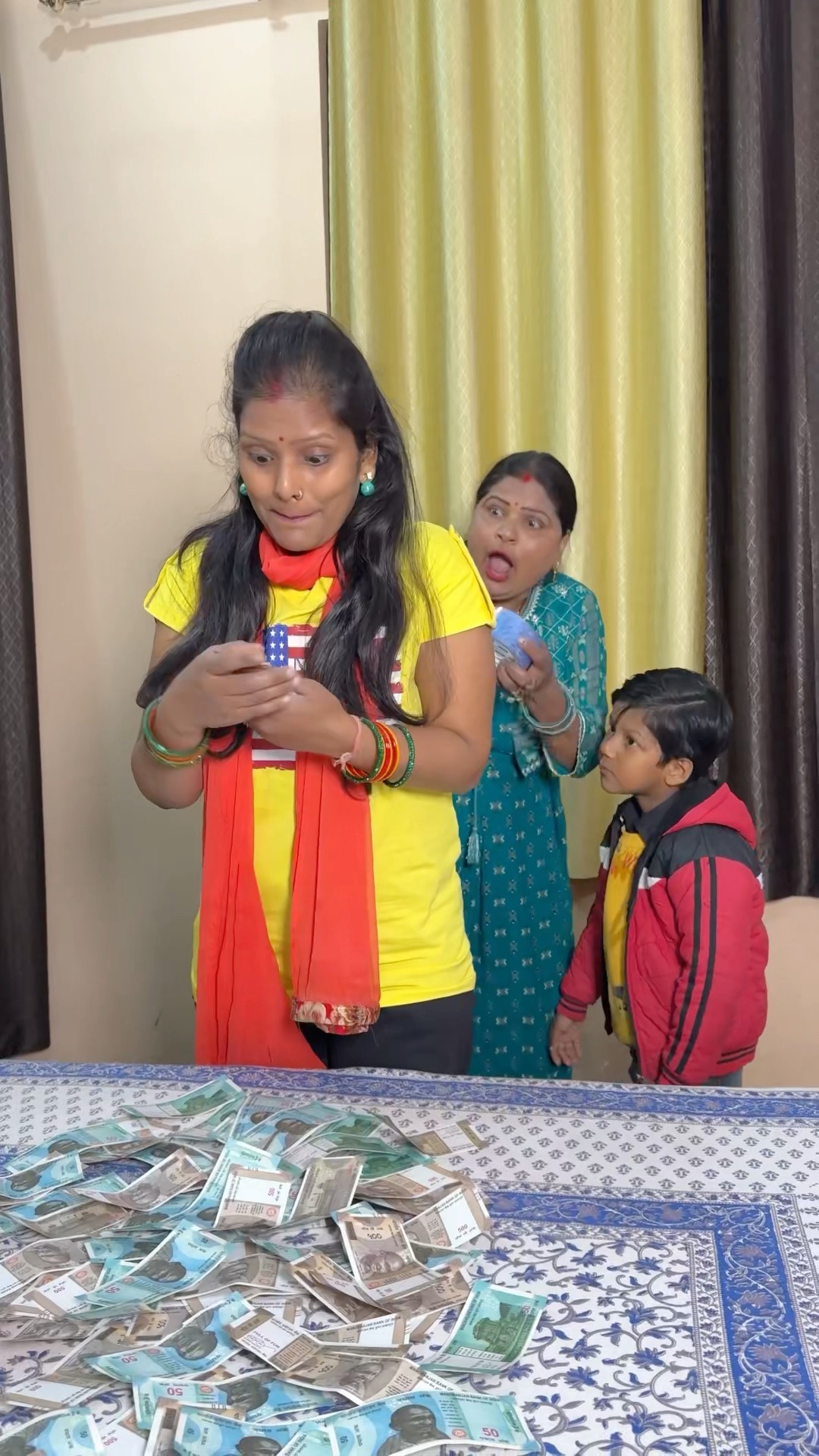Chori karne ka naya tareeka ?? #shorts #funny #comedy #ytshorts #funnyvideo #comedyvideo