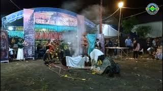 Keluarnya leak di tengah2 suguh sesaji Jaranan Gelar Budoyo Palangka Raya kalteng