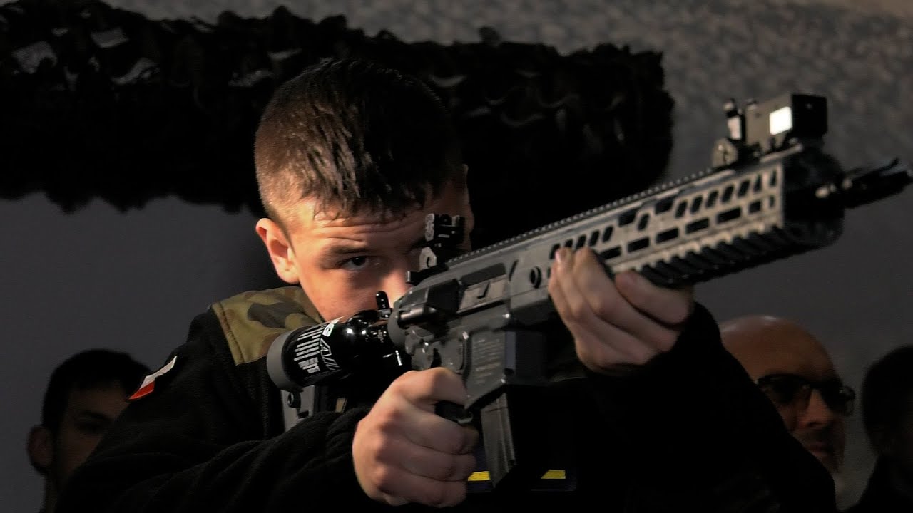 Zespół Szkół Technicznych w Kłodzku ma nową wirtualną strzelnicę