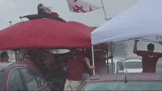 Show Your Spirit: Rain can't keep Tide fans away!