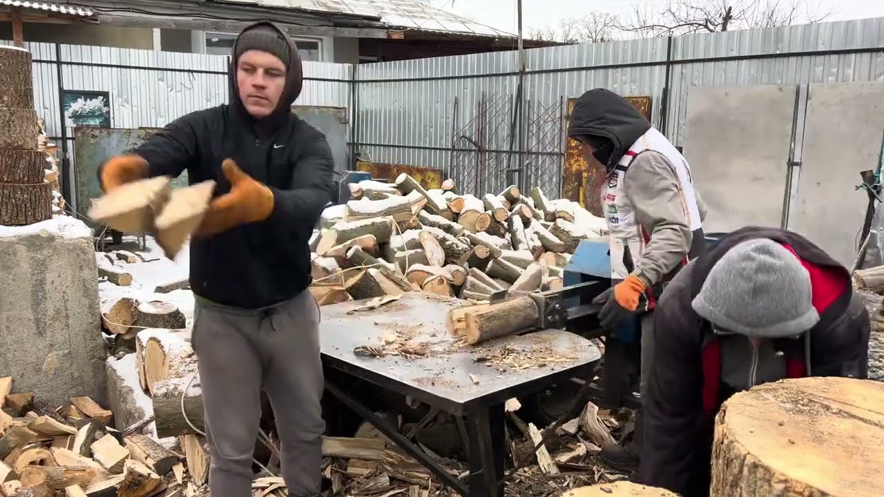 Power carving wood wall artwork 🪓🪓🪓🌳🌳🌳🪵🪵🪵👍👍👍