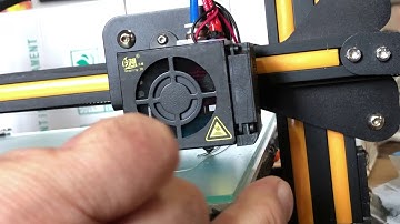 Side view of 3D Printing first layers of PETG on a Creality CR-10.