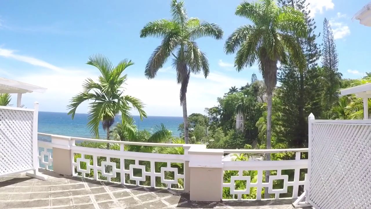 Couples San Souci Penthouse Suite