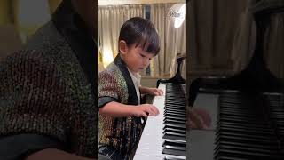 3 Years Old Baby Barron Plays Gr. 5 Love Theme with Much Emotions