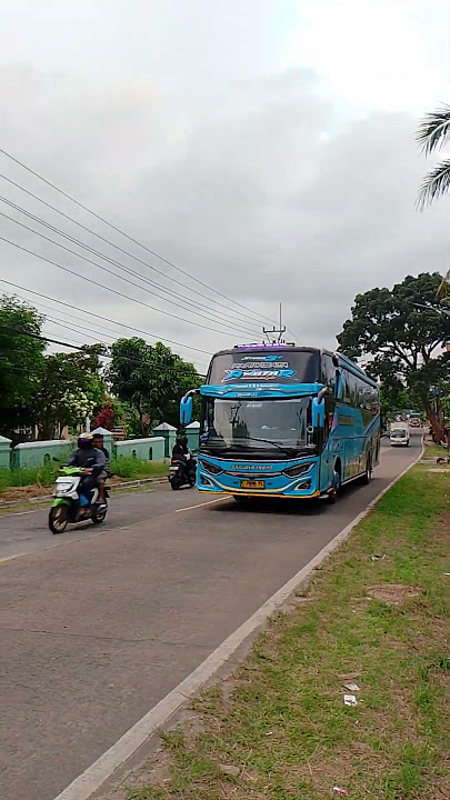 Sanjaya trans#avatar#bus pariwisata#basuribussid #busmania #adiputra