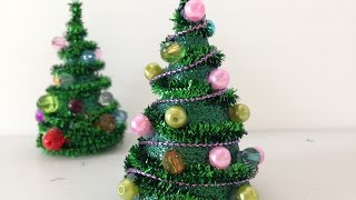 DIY mini Pipe Cleaner Christmas Tree