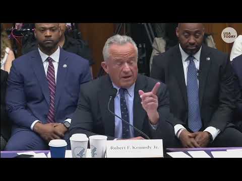 Congresista cuestiona a RFK Jr. sobre estabilidad mental de Trump en audiencia sobre Enmienda 25