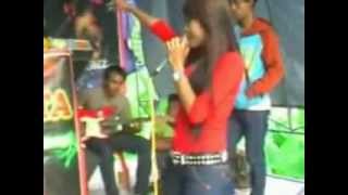 Dangdut EVITA  'Gadis Bali'