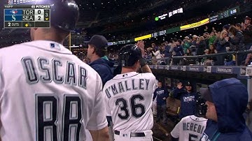 TOR@SEA: Cano drives in two with a triple into right