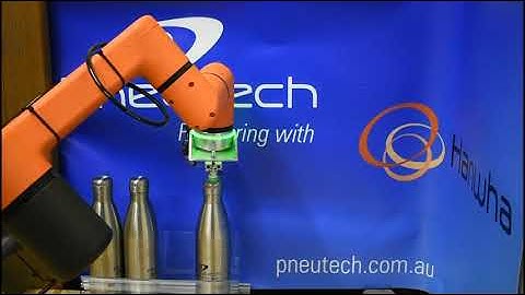 Hanwha Robot with VMECA Magic Cups - Water Bottle Test