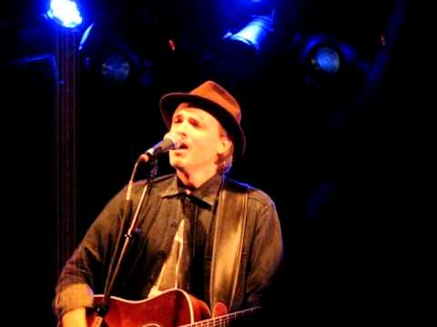 02 Fran Healy - Holiday (live @Circolo Degli Artisti 2011)