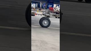 Entering the ramp on one engine