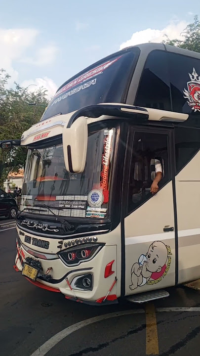 basuri cinan bana dari bus sultan gresik #busmania