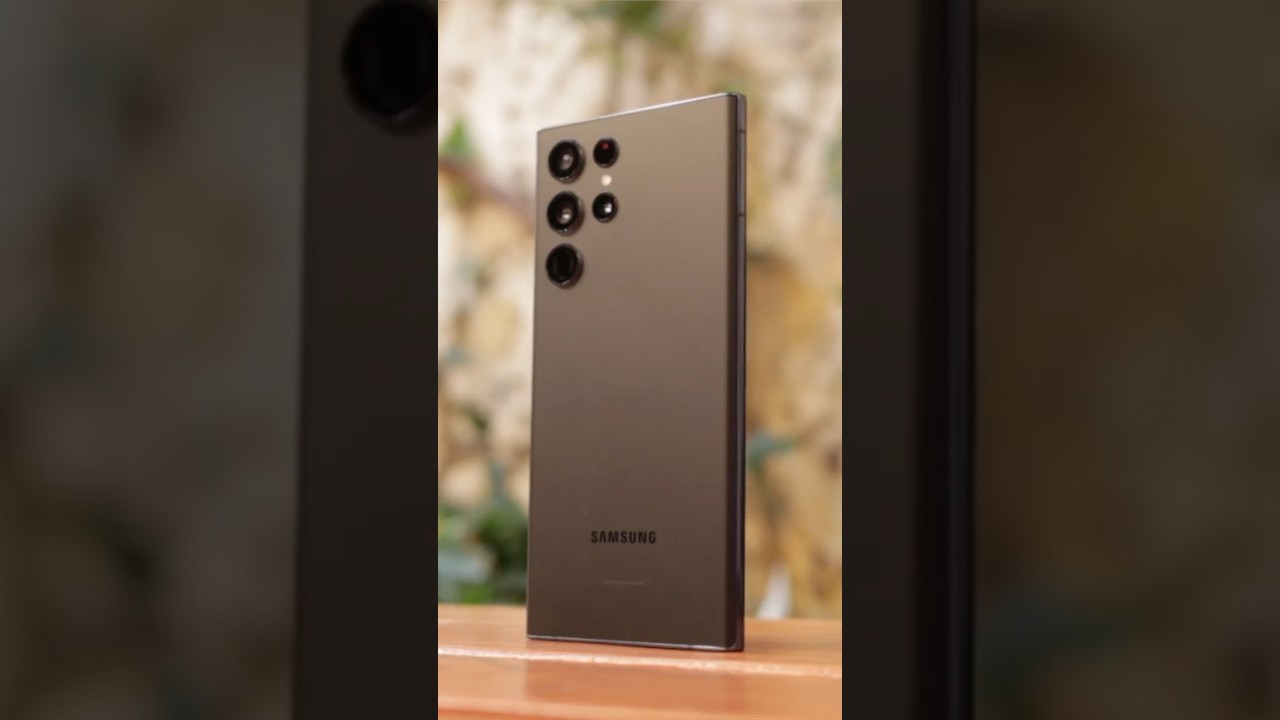 Galaxy S22 Ultra in 2025… Still Worth It? 🤯 #galaxys22ultra #s22ultrareview