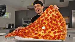 7,780 calorie MASSIVE Slice of Pizza Challenge (36