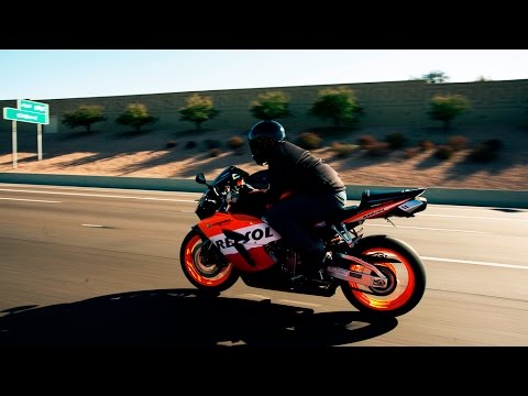 honda cbr 1000 engine sound