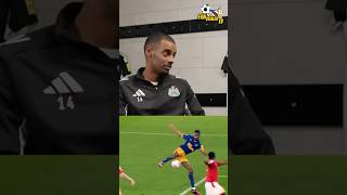 Ширер и Исак о разнице между АПЛ и Лалигой #футбол #лигачемпионов #апл #лалига #ньюкасл #арсенал #мю