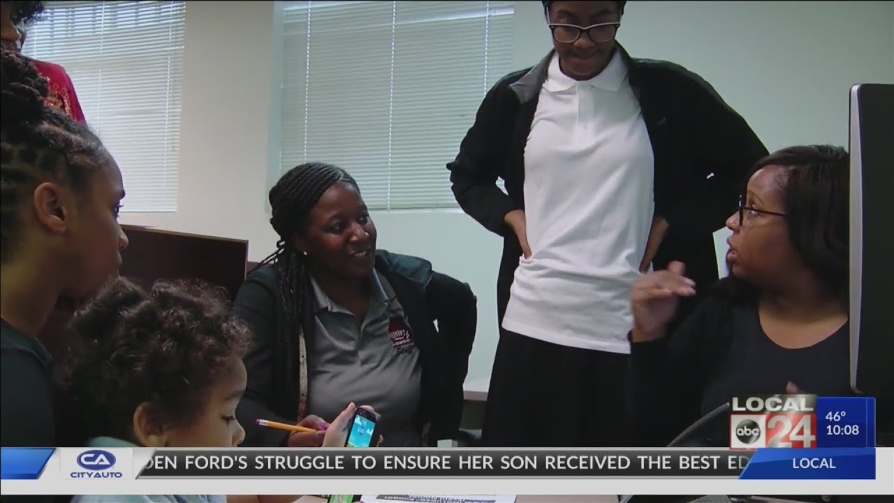 “I Am Included” program offers resources for deaf and hard of hearing students