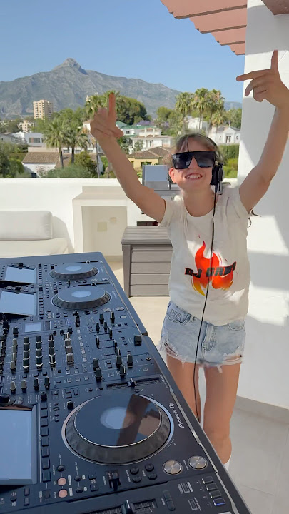 Do you like my new MIX with Rihanna’s song „Where Have You Been” 🎶❤️‍🔥🥳 #dj  #djmix #remix