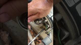 Testing Capacitors & Electrical Connections: Easy Guide #shorts