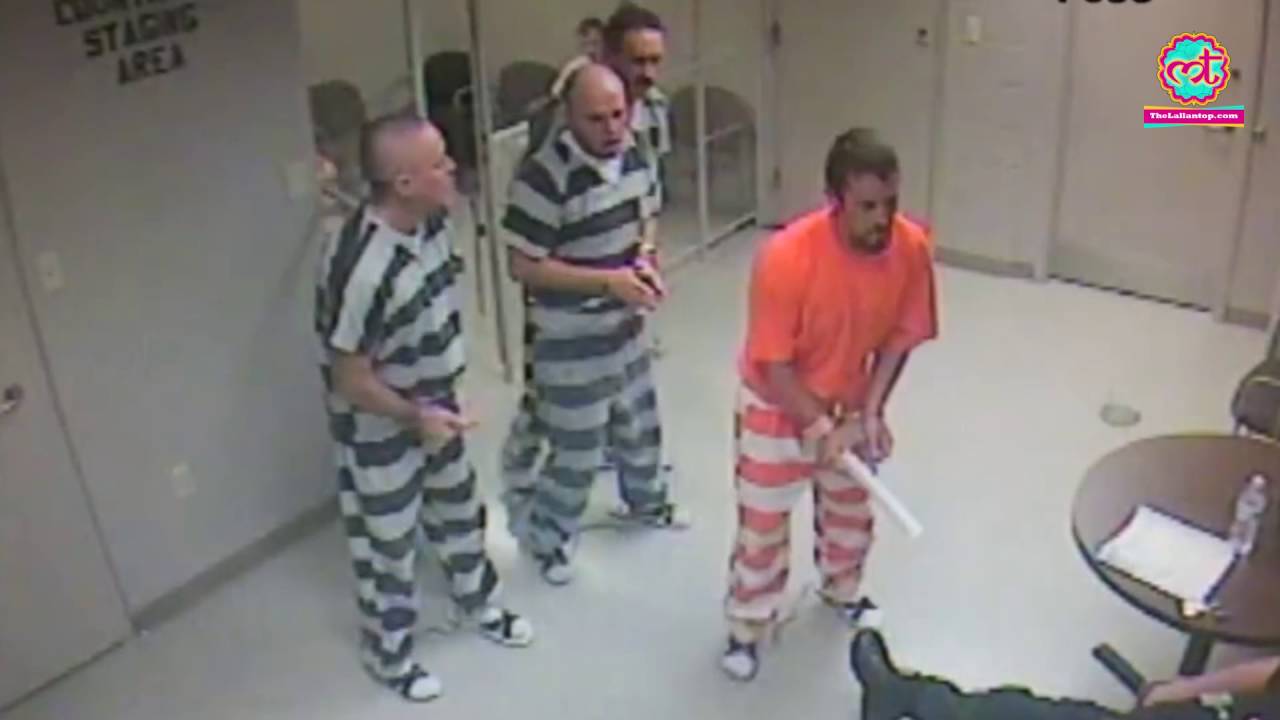 Prisoners bust out from the jail to rescue their jail guard The