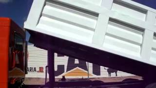 Dompe Kenworth T800 14 MTS Maquinaria JR