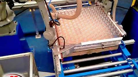 Robotic DePalletizing of Bottles in Australia