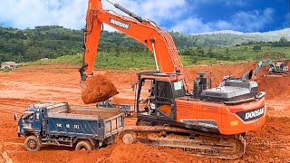 Doosan DX300 Loading Trucks  Top The Best  Excavator Brand in The World