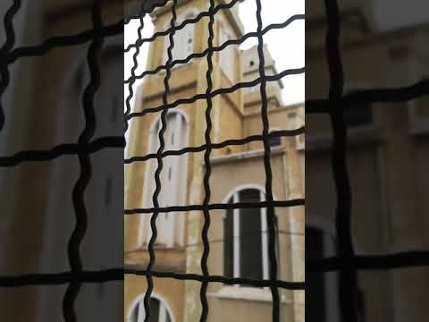 مؤذن مسجد السيدة خديجة رضي الله عليها بولاية عين تموشنت يبكي 17 03 2020