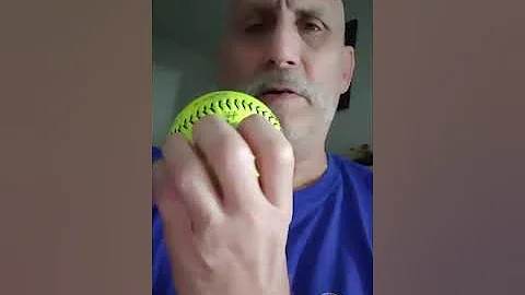 how to grip My knuckle ball grips. RAY ROLLINS. .m...