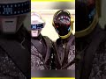 El creador de los cascos de Daft Punk firmó para guardar el secreto....