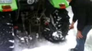 Traktor im Schnee Teil 3