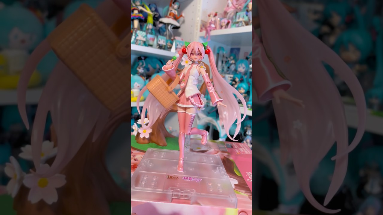 @Blokees Figures - Fantastics Edition - Sakura Miku 💫🌸 #初音ミク #miku #blokees #blokeeshatsunemiku