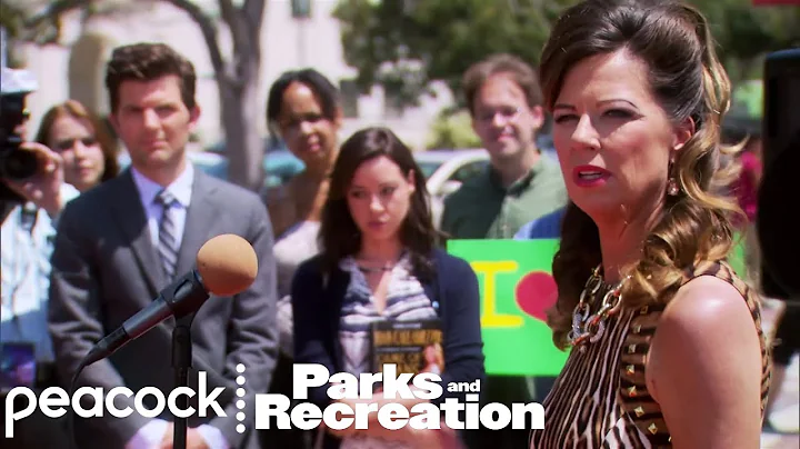 Joan Callamezzo Gets a Star on Pawnee's Walk of Fa...