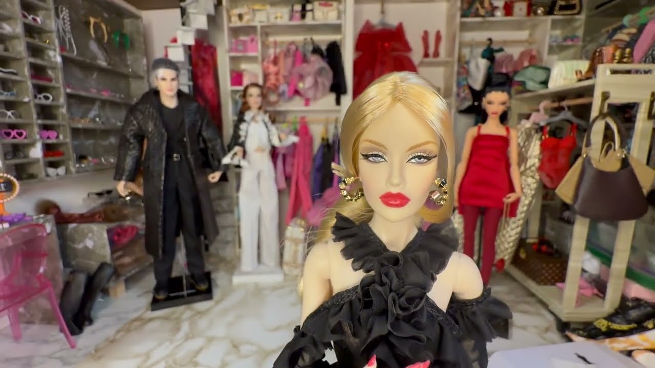 Mystic Moon Aymeline Perrin x Integrity Toys x Jason Wu - YouTube