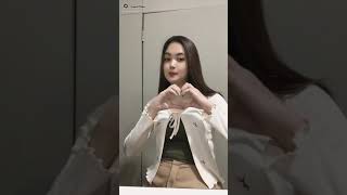 Minum Kopi Di Temani Cewek Cantik