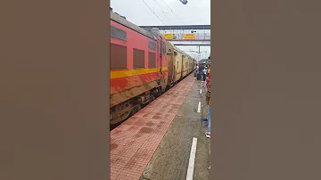 13466 Malda Town Intercity Express Shorts Train 